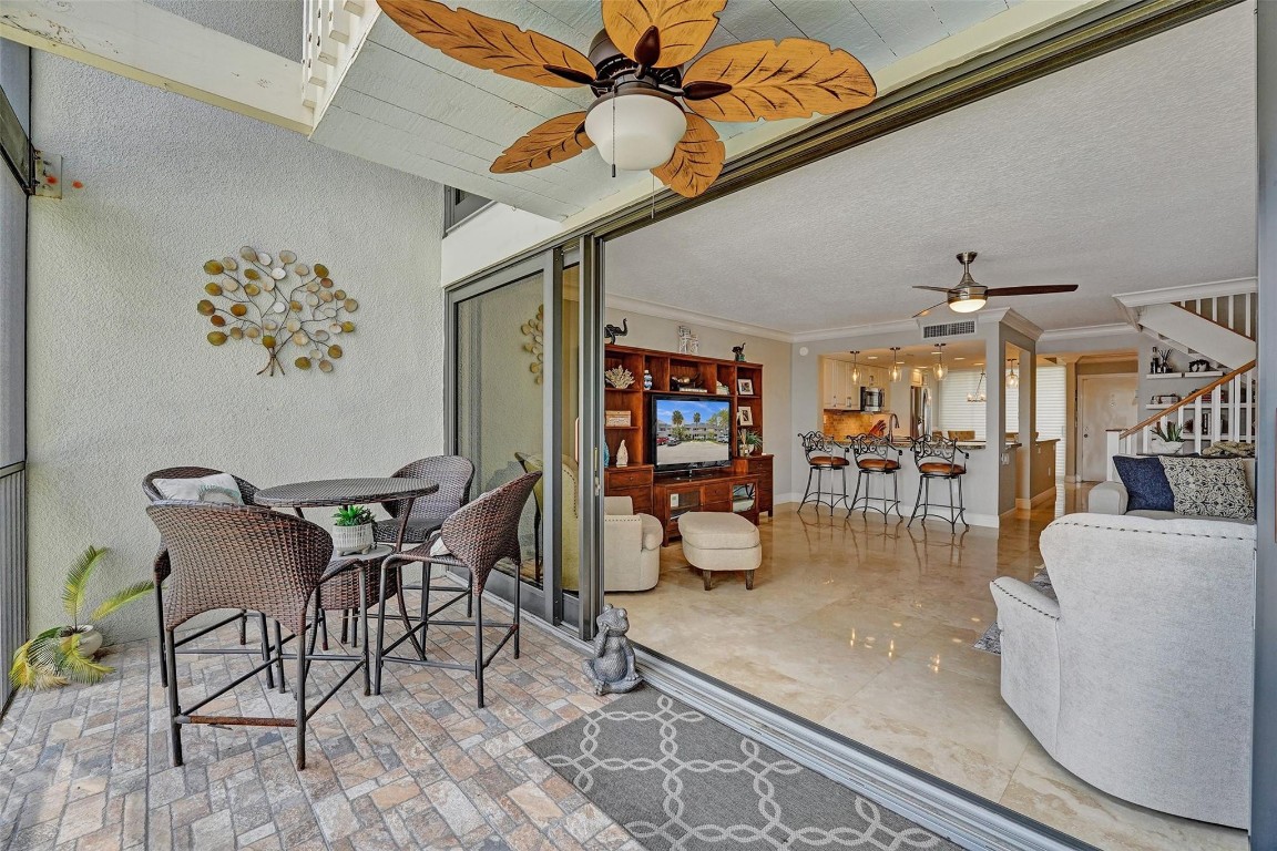 1100 SE 5th #77 Pompano Beach, FL 33060