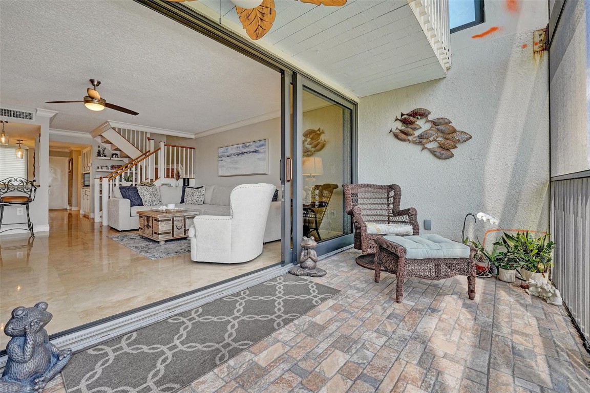 1100 SE 5th #77 Pompano Beach, FL 33060