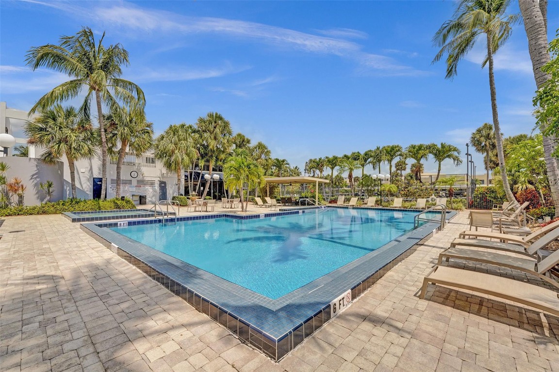 1100 SE 5th #77 Pompano Beach, FL 33060