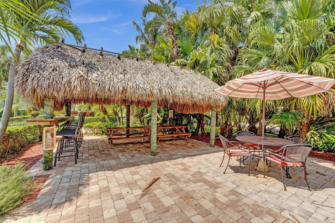 1100 SE 5th #77 Pompano Beach, FL 33060