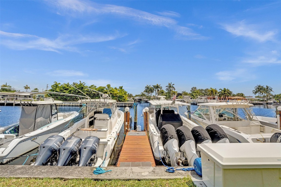 1100 SE 5th #77 Pompano Beach, FL 33060