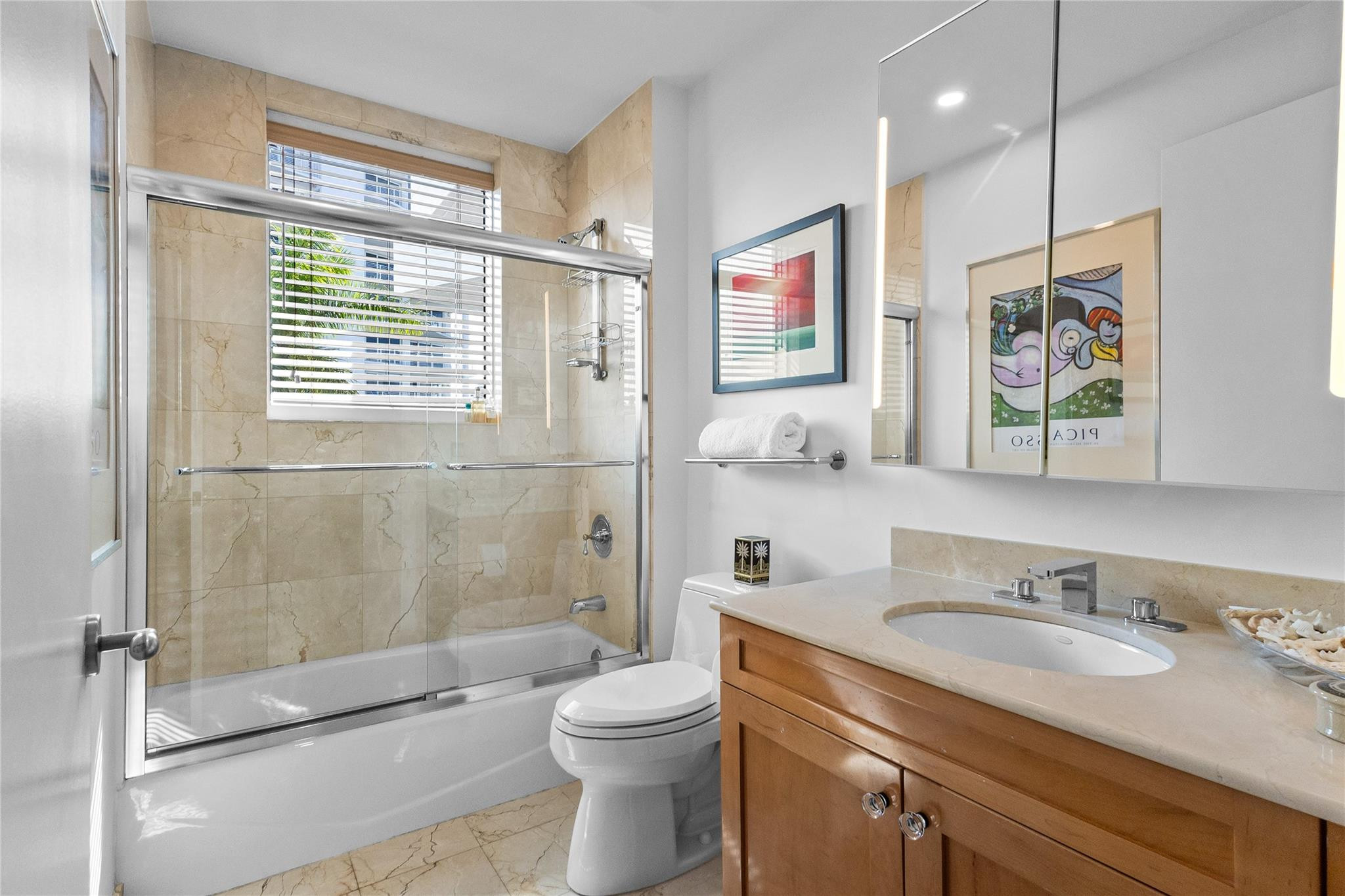 615 Bayshore Dr #301 Fort Lauderdale, FL 33304