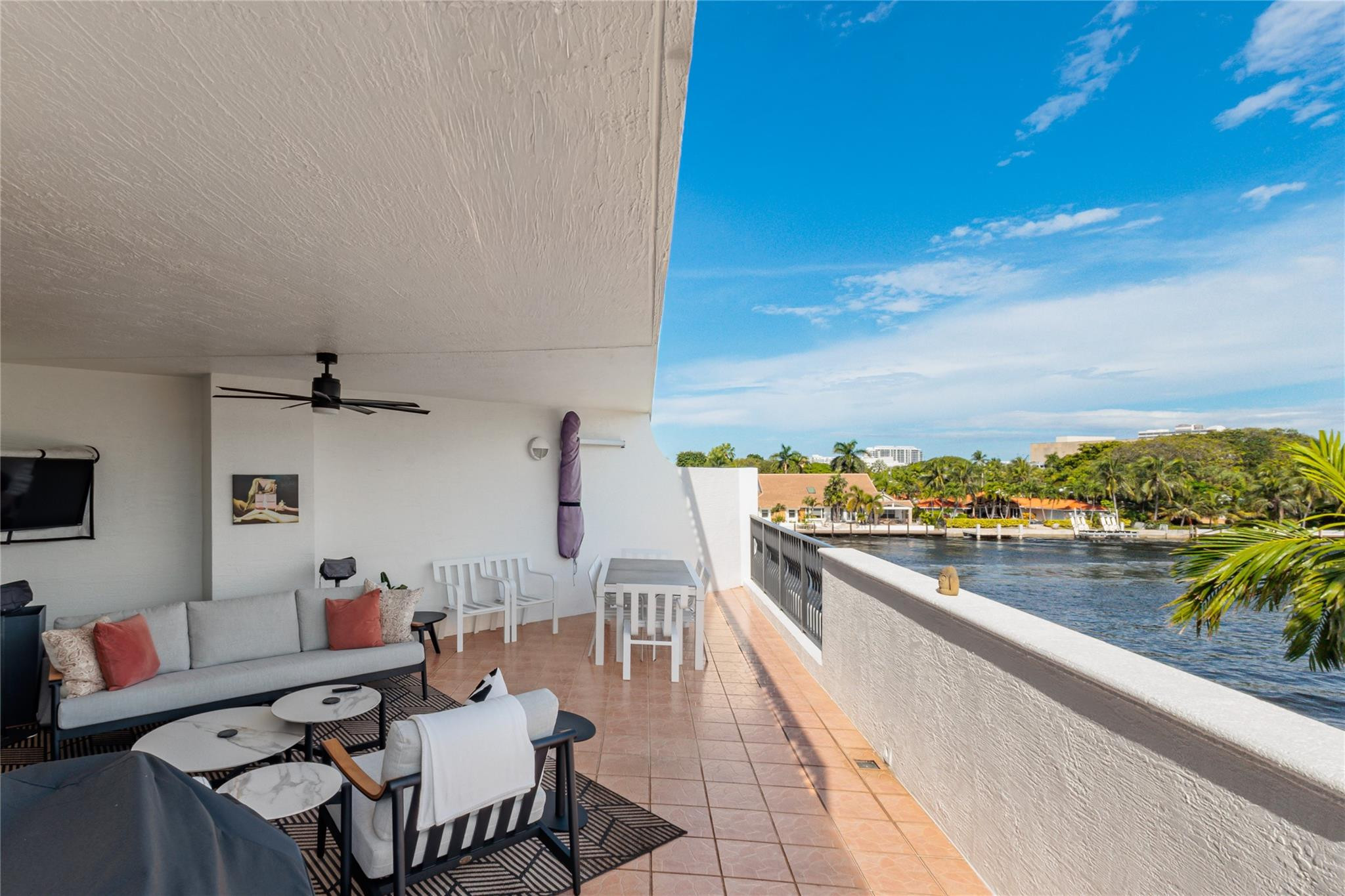 615 Bayshore Dr #301 Fort Lauderdale, FL 33304