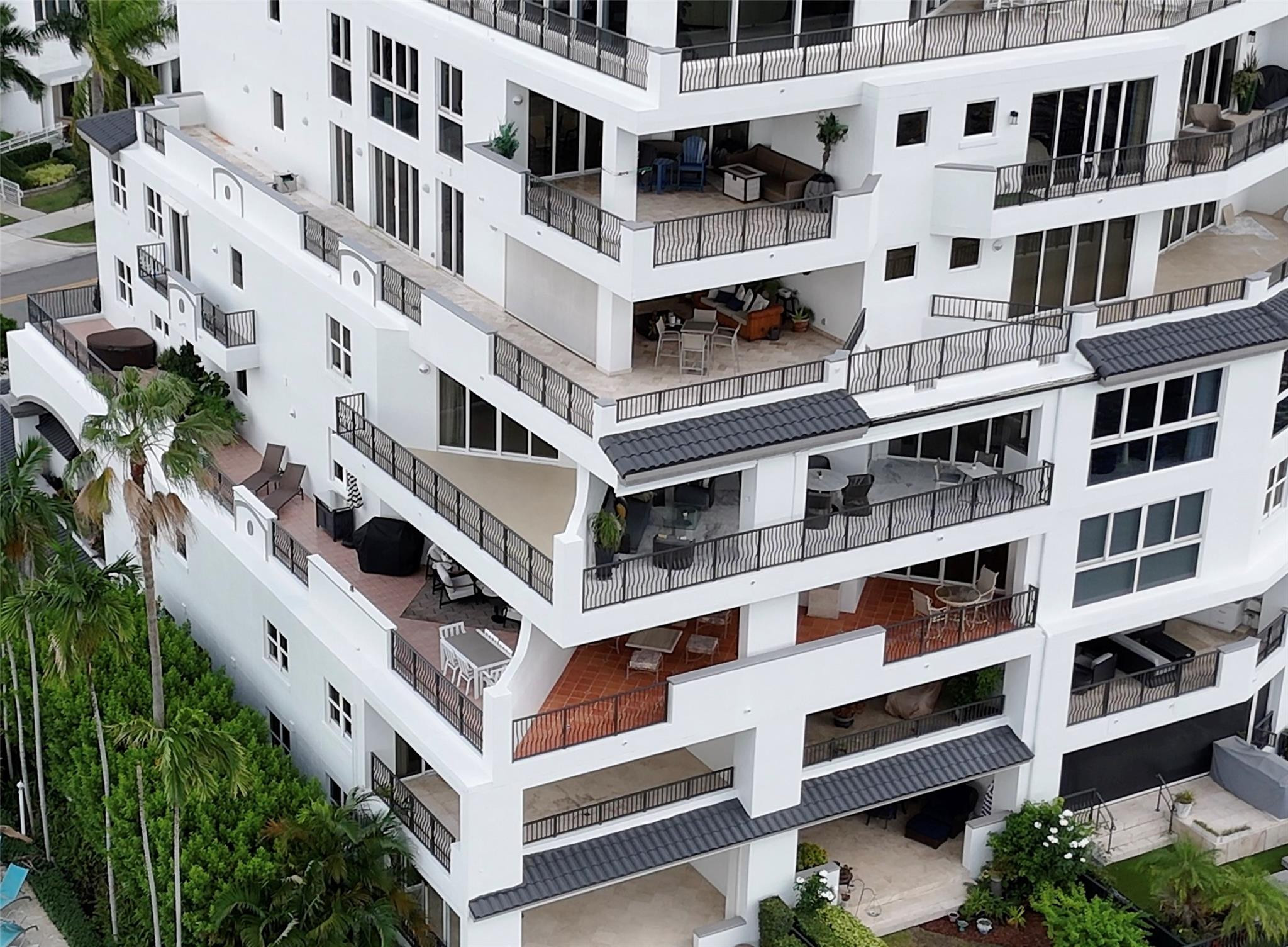 615 Bayshore Dr #301 Fort Lauderdale, FL 33304