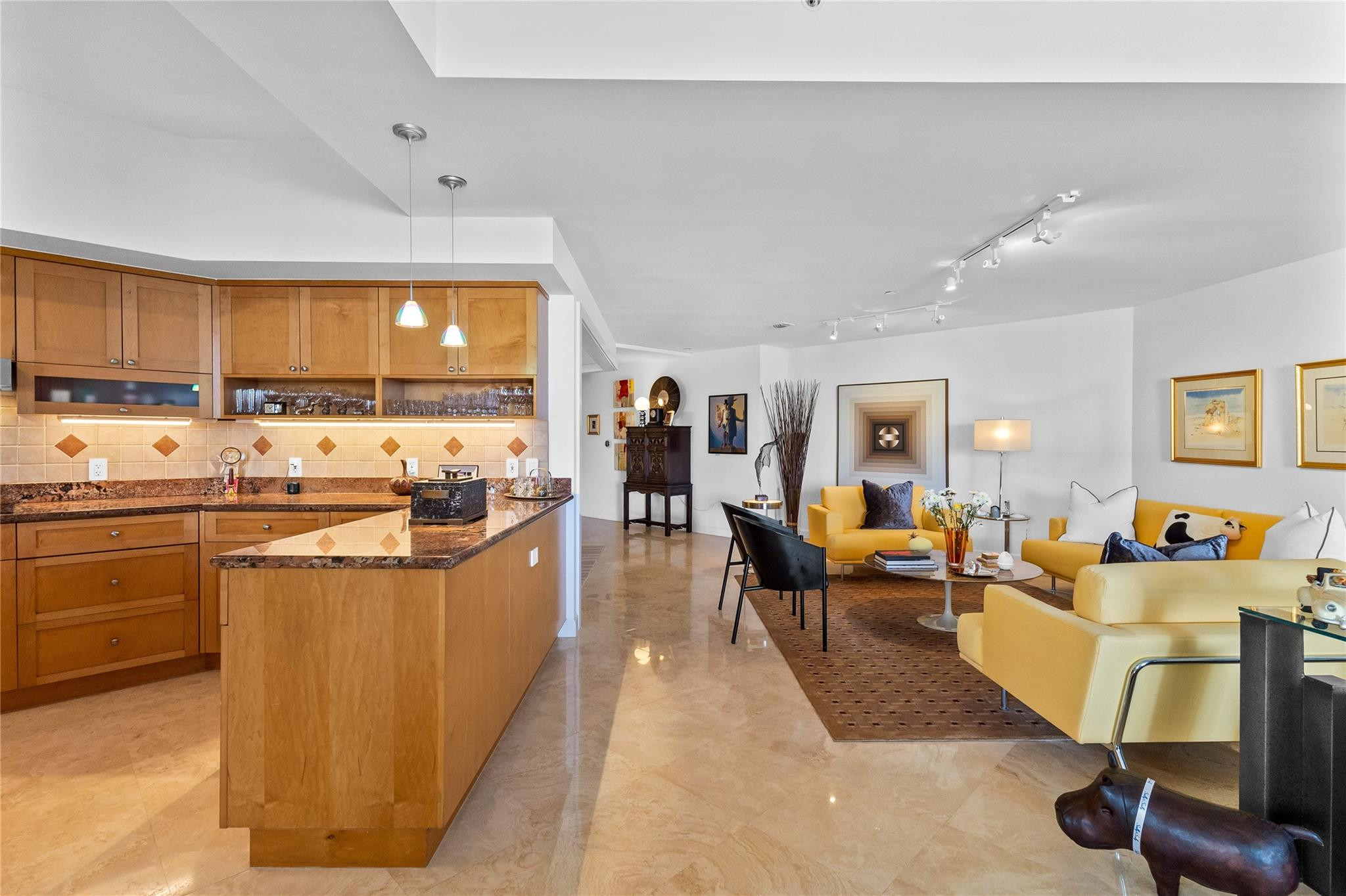 615 Bayshore Dr #301 Fort Lauderdale, FL 33304