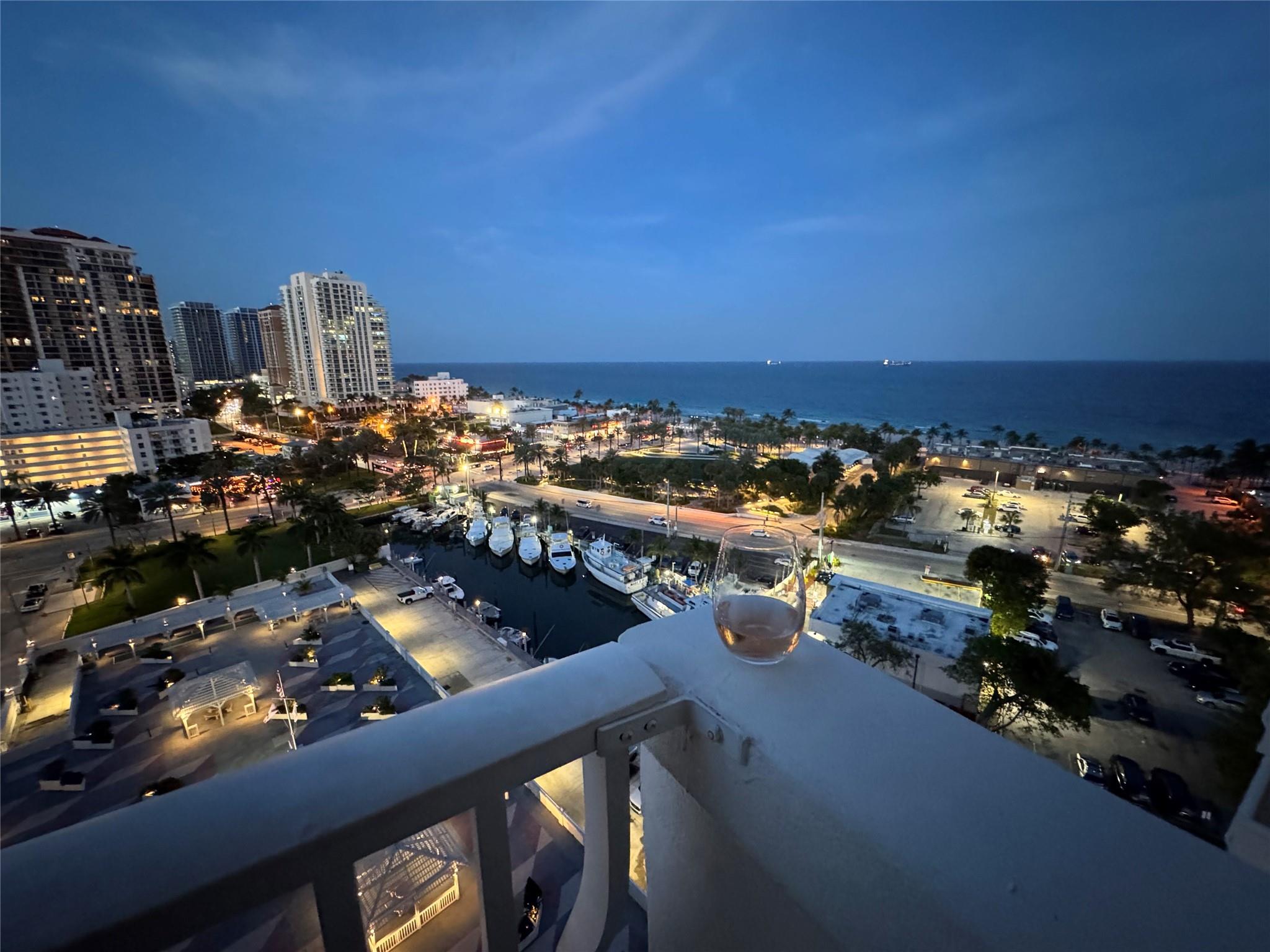 1 Las Olas Cir #1415