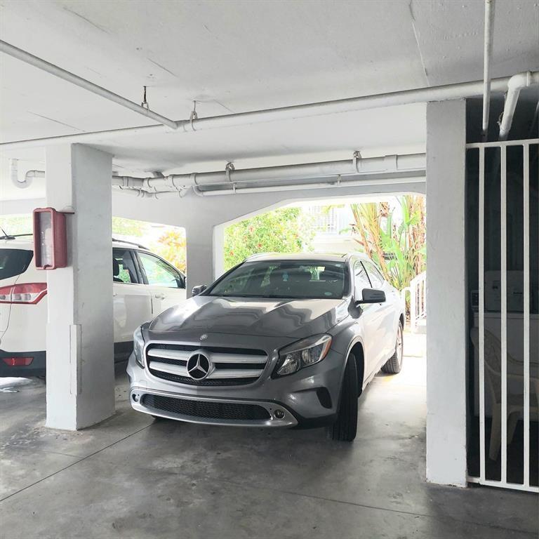 110 S Shore Dr #5C Miami Beach, FL 33141