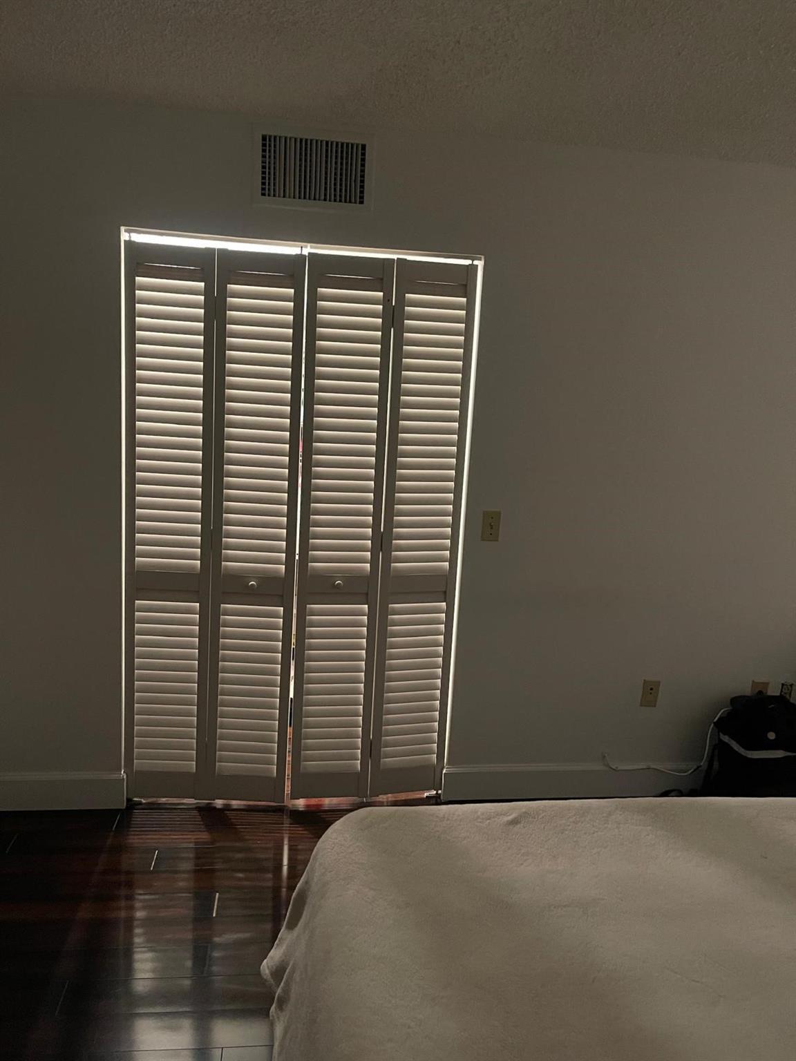 110 S Shore Dr #5C Miami Beach, FL 33141