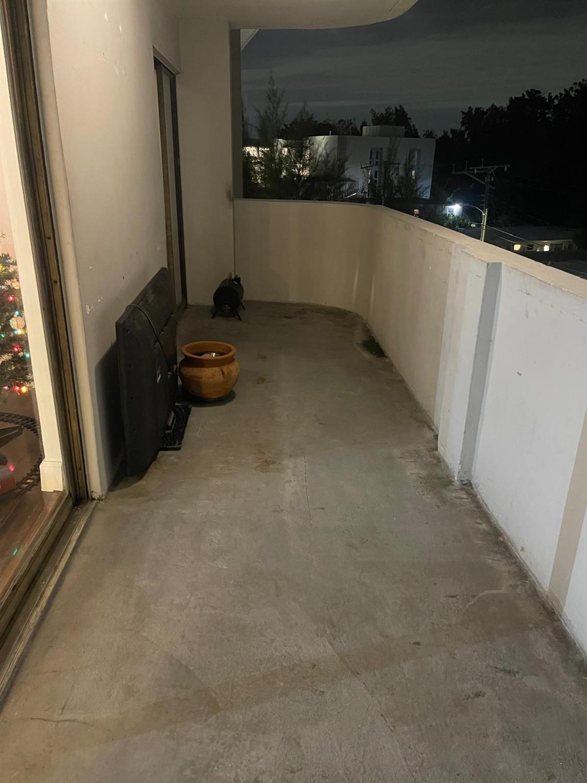 110 S Shore Dr #5C Miami Beach, FL 33141