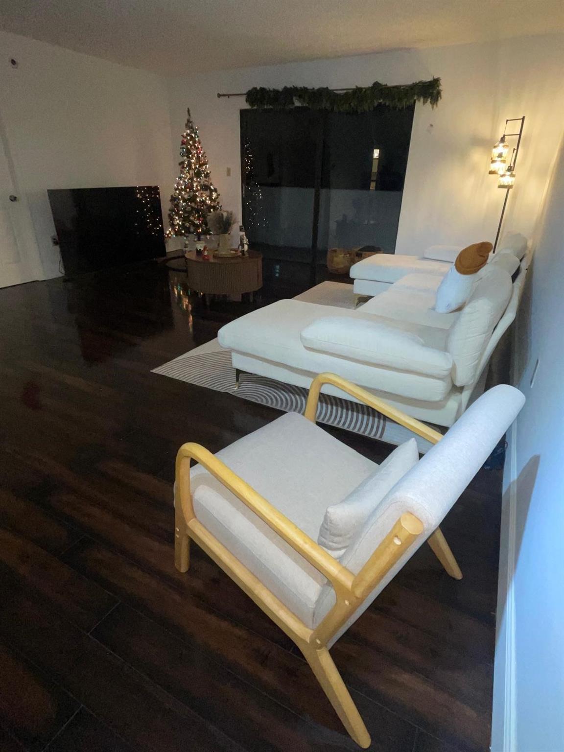 110 S Shore Dr #5C Miami Beach, FL 33141