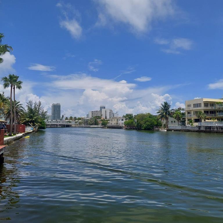 110 S Shore Dr #5C Miami Beach, FL 33141