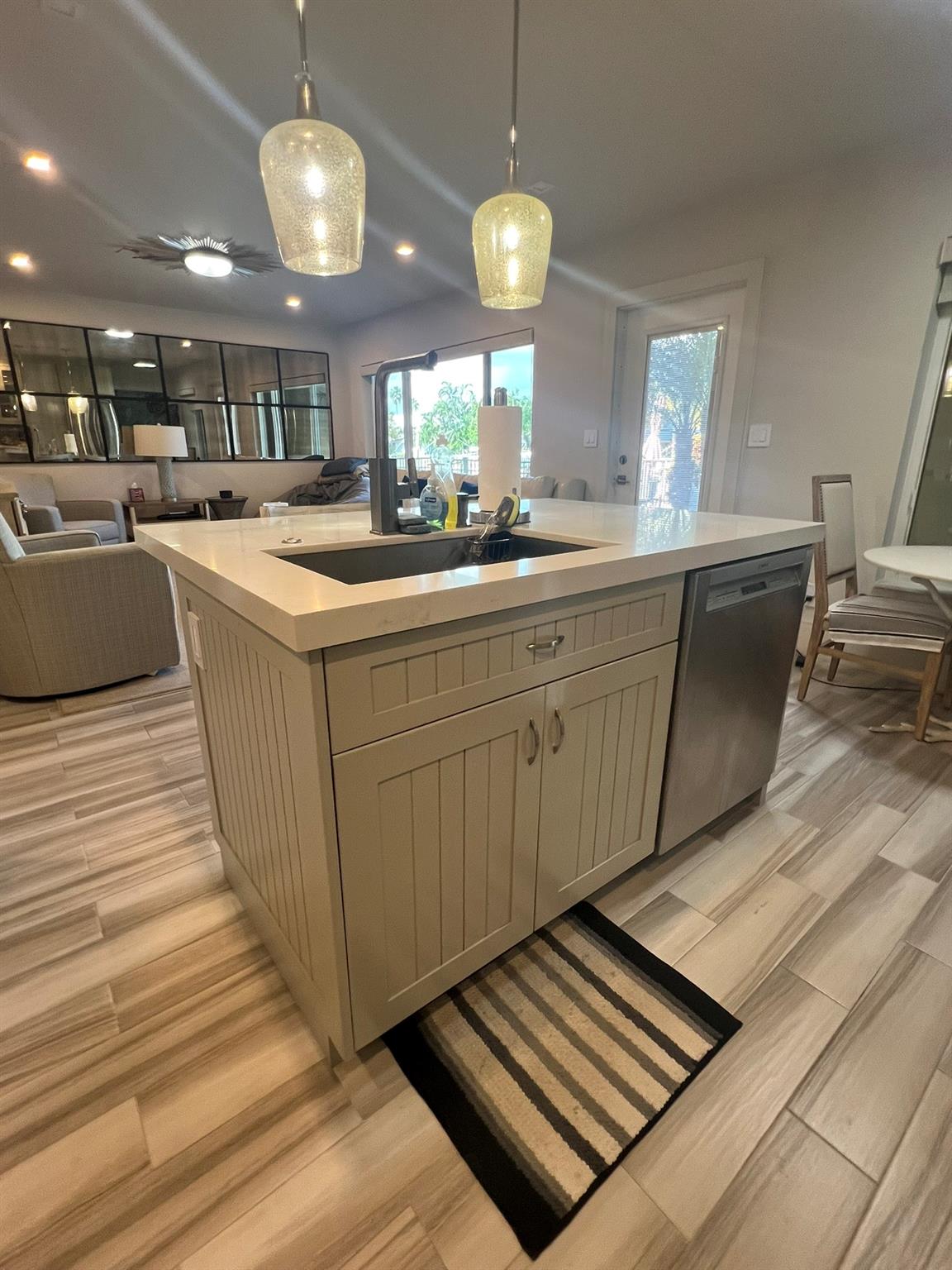 2811 NE 51st St #6 Fort Lauderdale, FL 33308