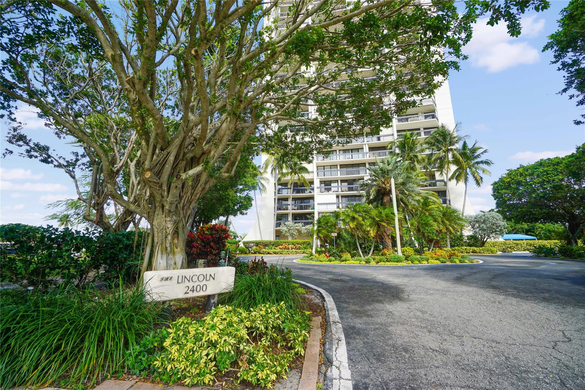 2400 Presidential Way #502