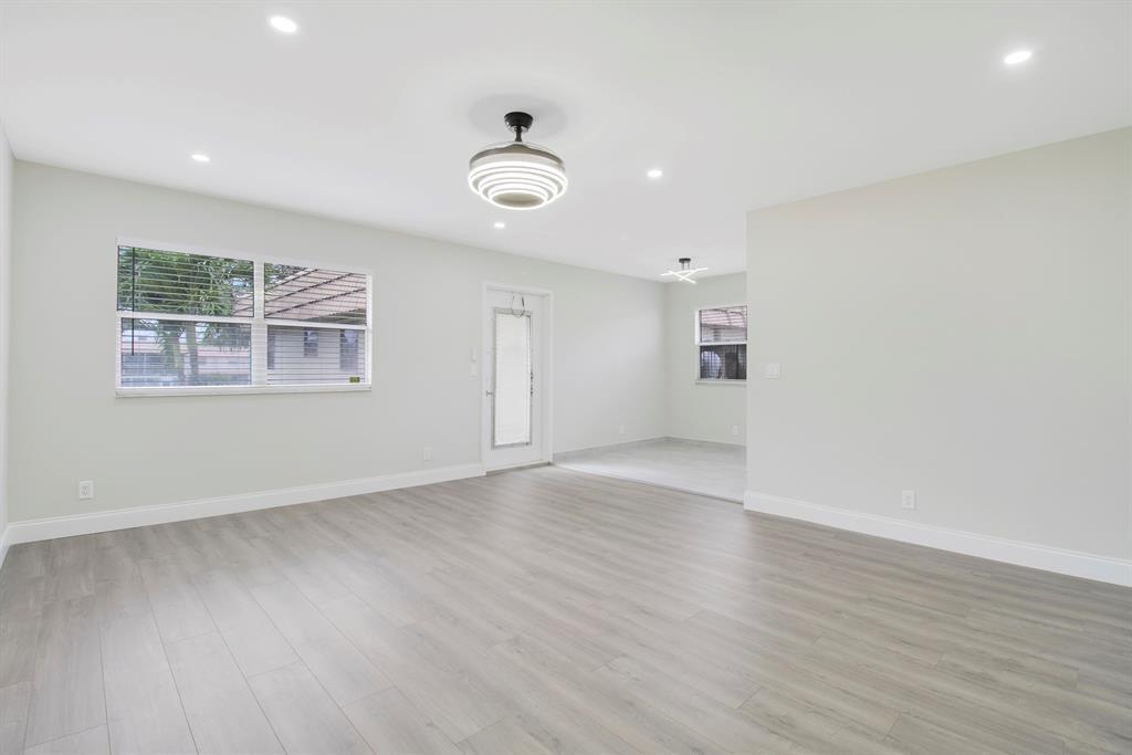 268 Saxony F #268 Delray Beach, FL 33446