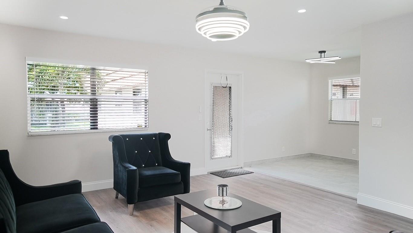 268 Saxony F #268 Delray Beach, FL 33446