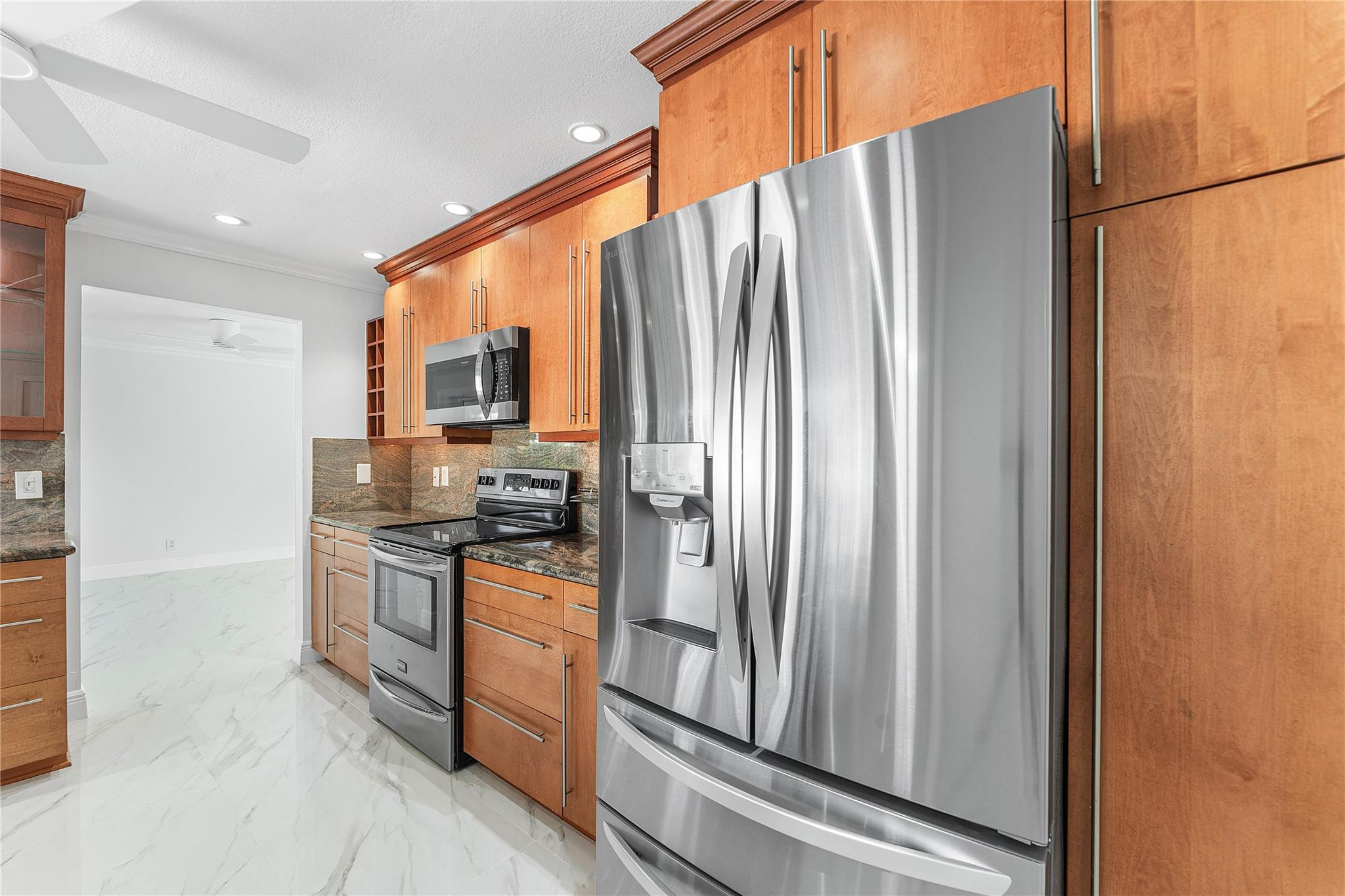 2443 NE 26th Lighthouse Point, FL 33064