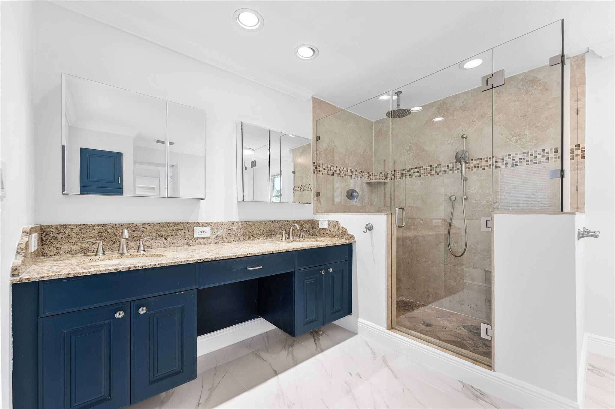 2443 NE 26th Lighthouse Point, FL 33064