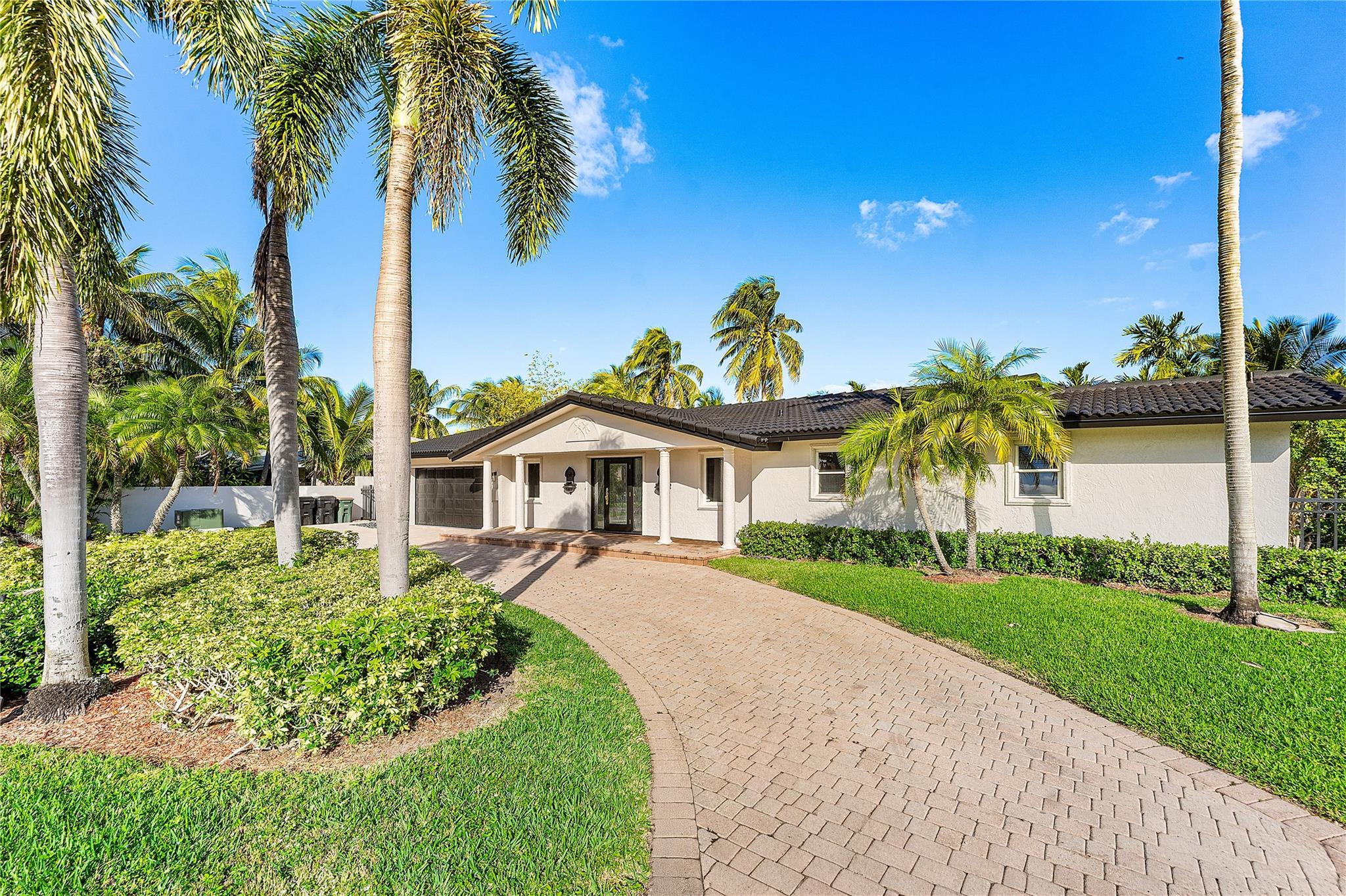 2443 NE 26th Lighthouse Point, FL 33064