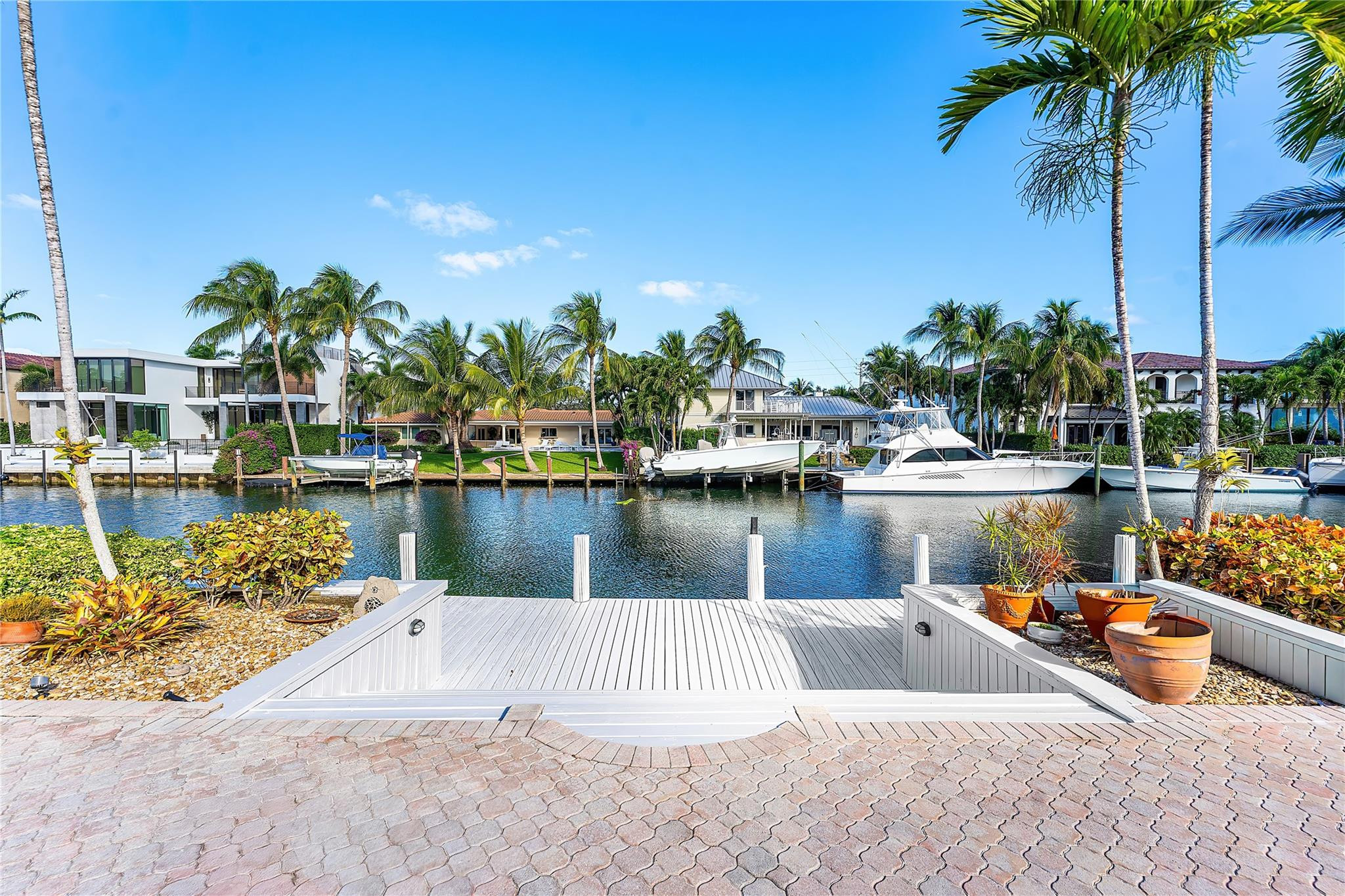 2443 NE 26th Lighthouse Point, FL 33064