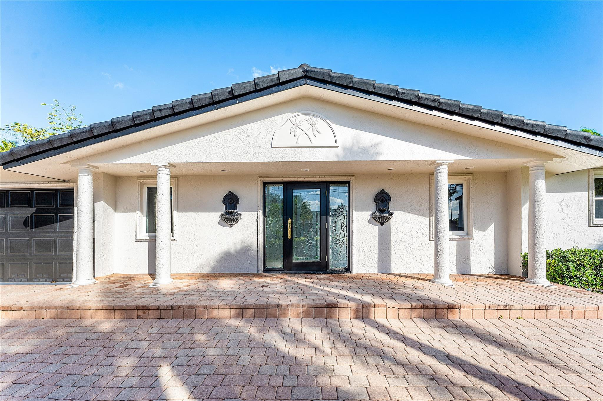 2443 NE 26th Lighthouse Point, FL 33064