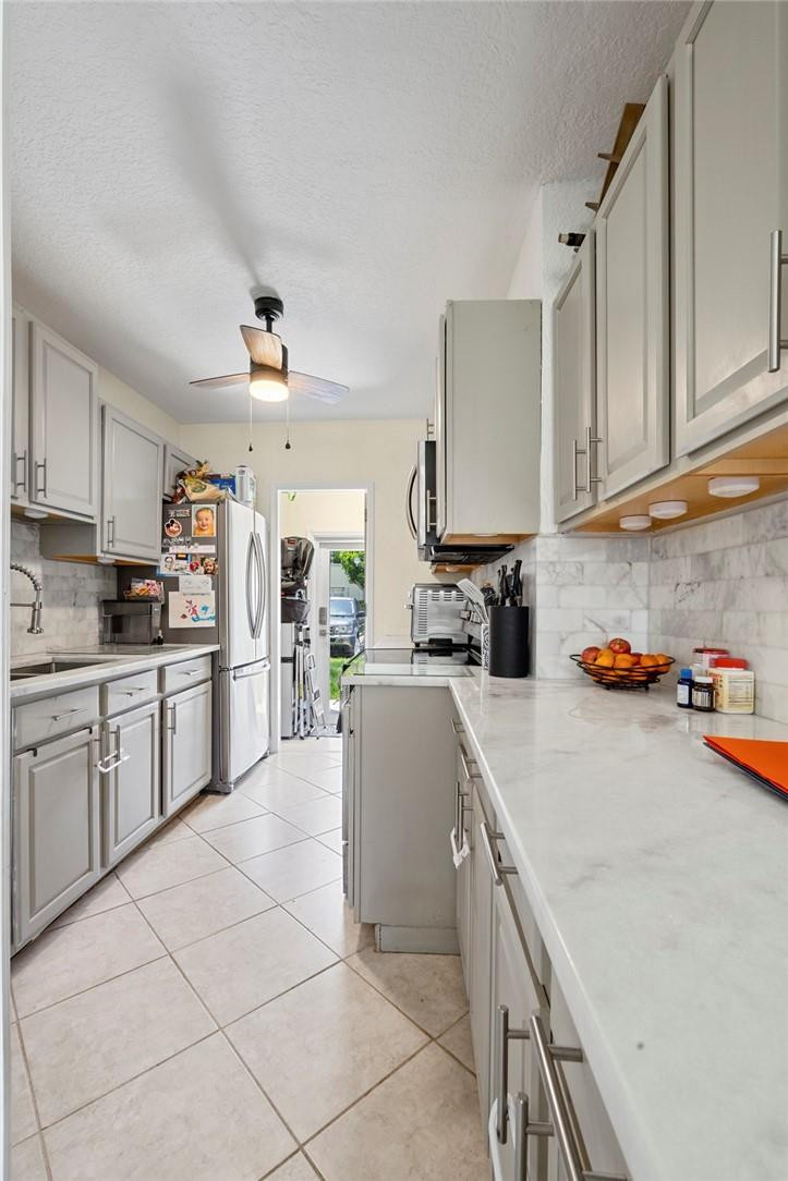 2755 NE 28th #A4 Lighthouse Point, FL 33064