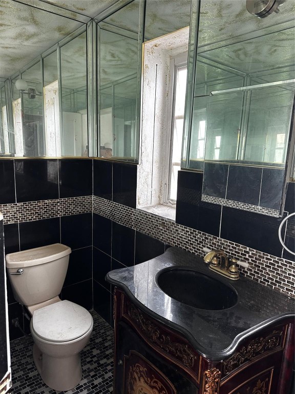 2828 SW 7th Miami, FL 33129