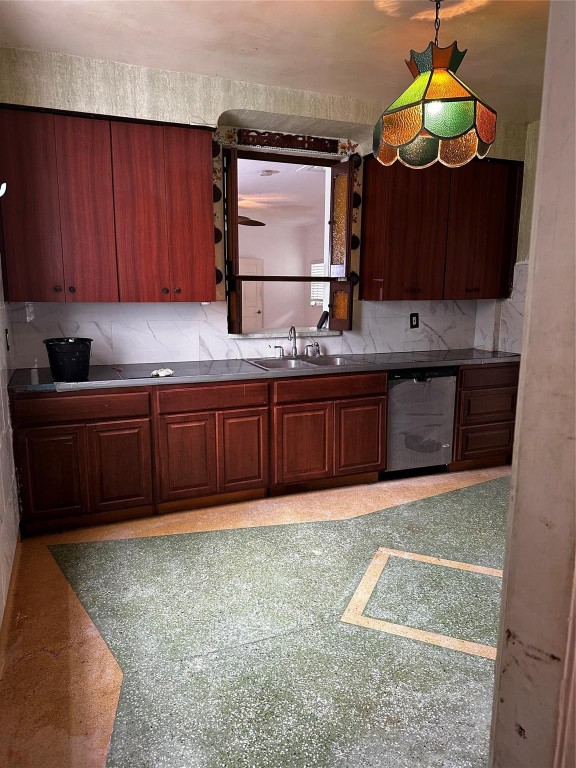 2828 SW 7th Miami, FL 33129