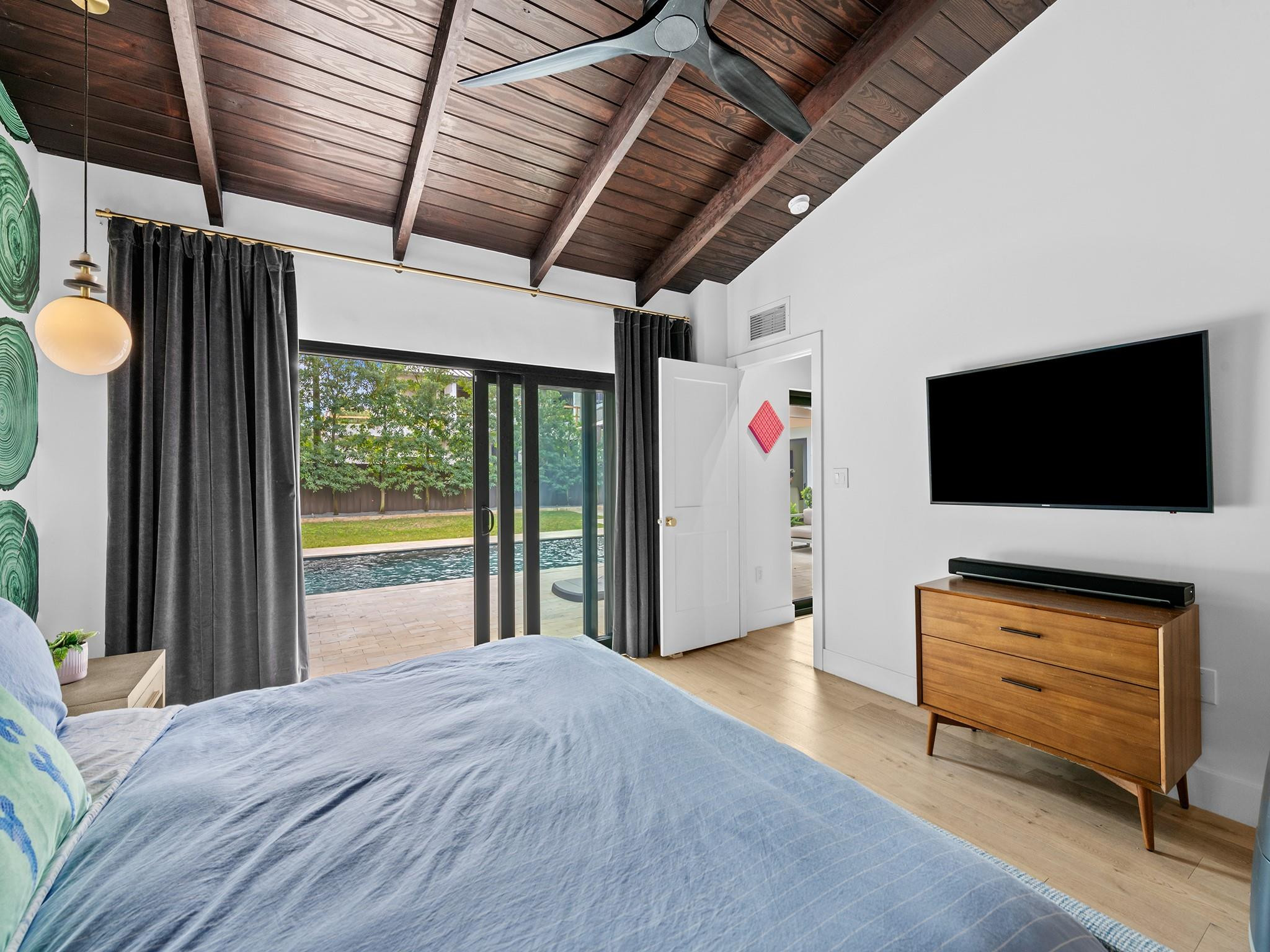 1610 Middle Riv Fort Lauderdale, FL 33305