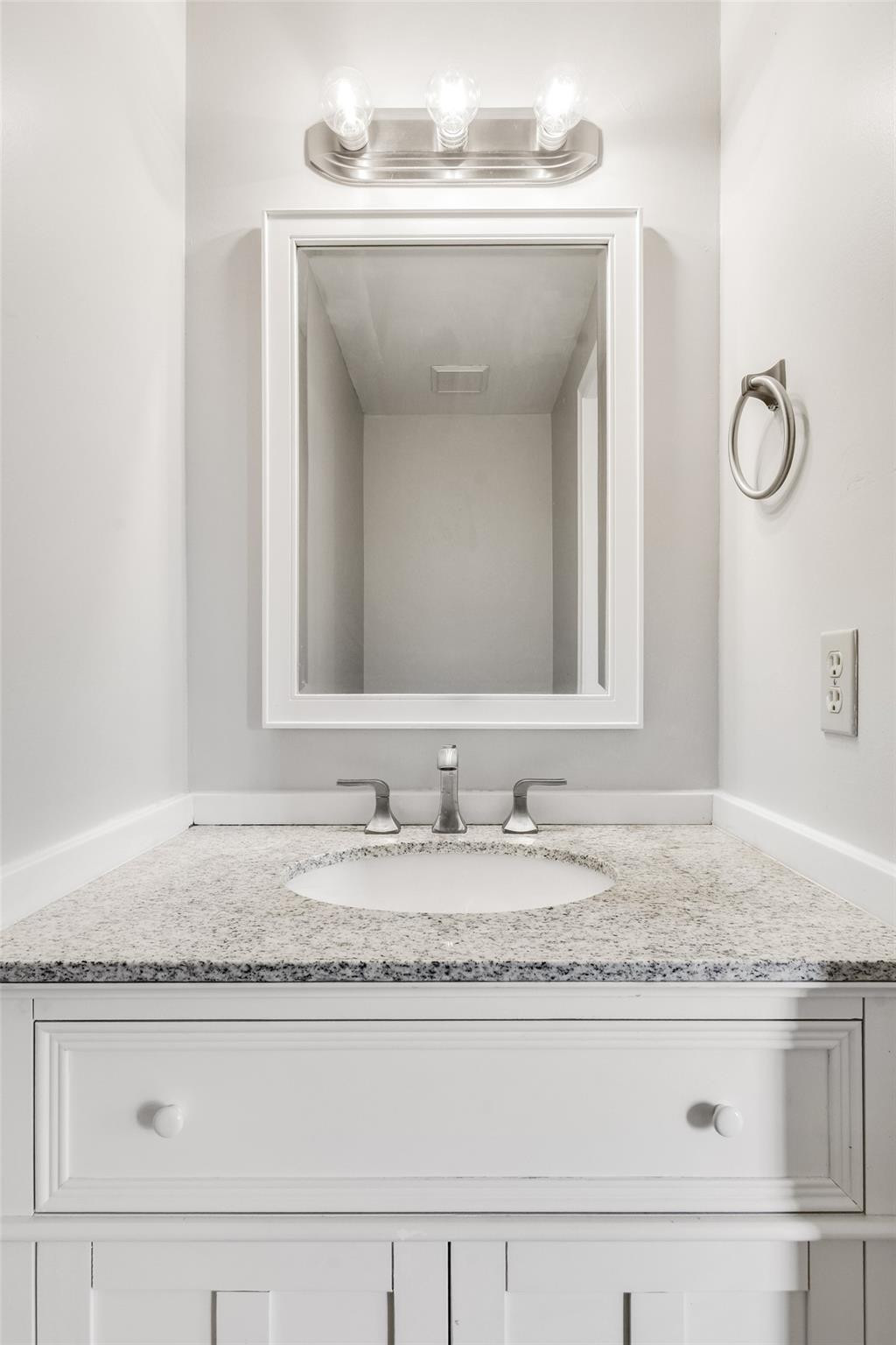 110 Old English Jupiter, FL 33477