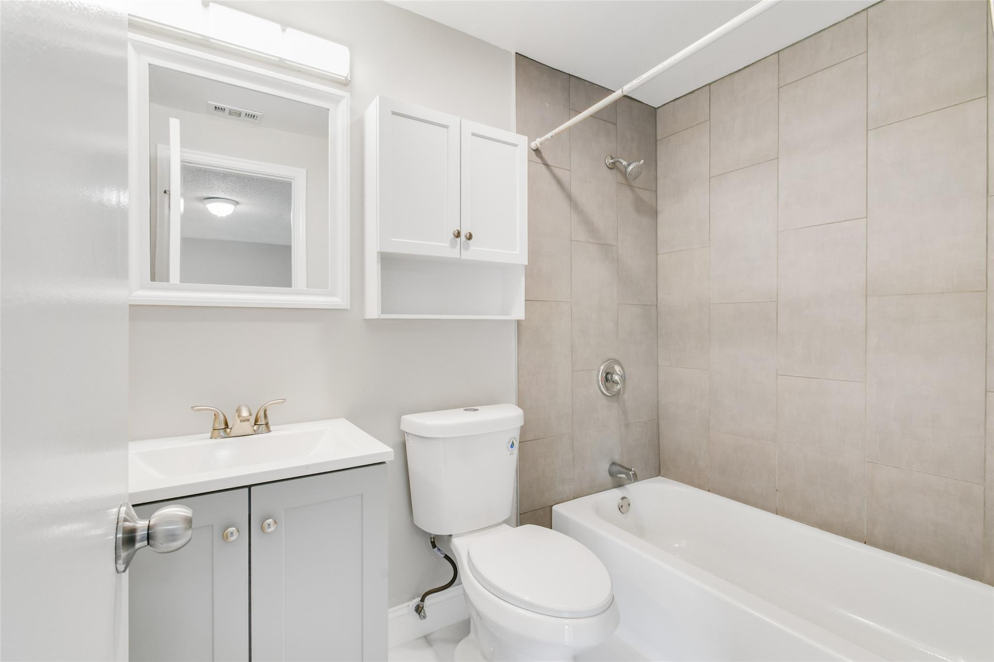 110 Old English Jupiter, FL 33477