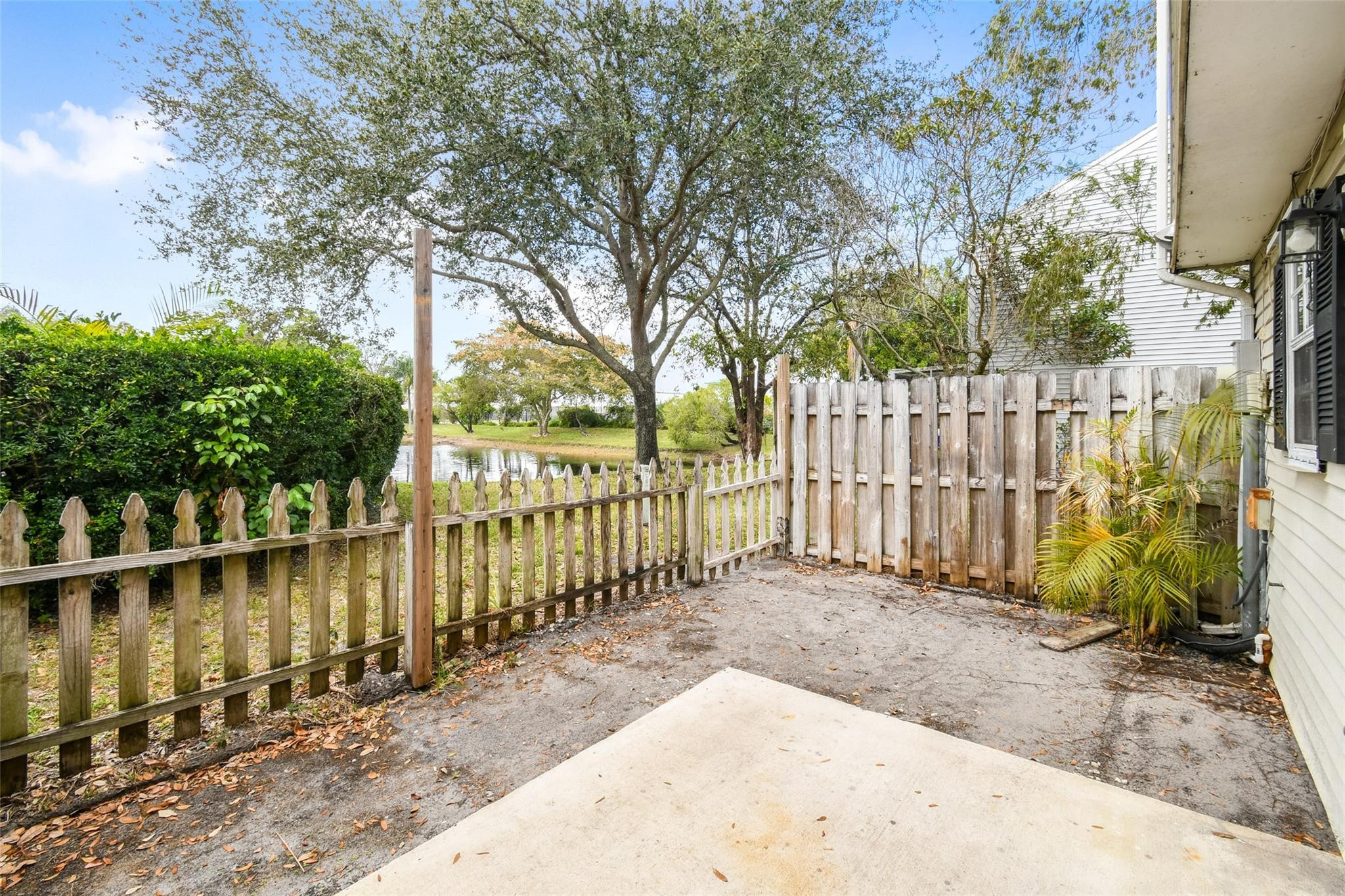 110 Old English Jupiter, FL 33477