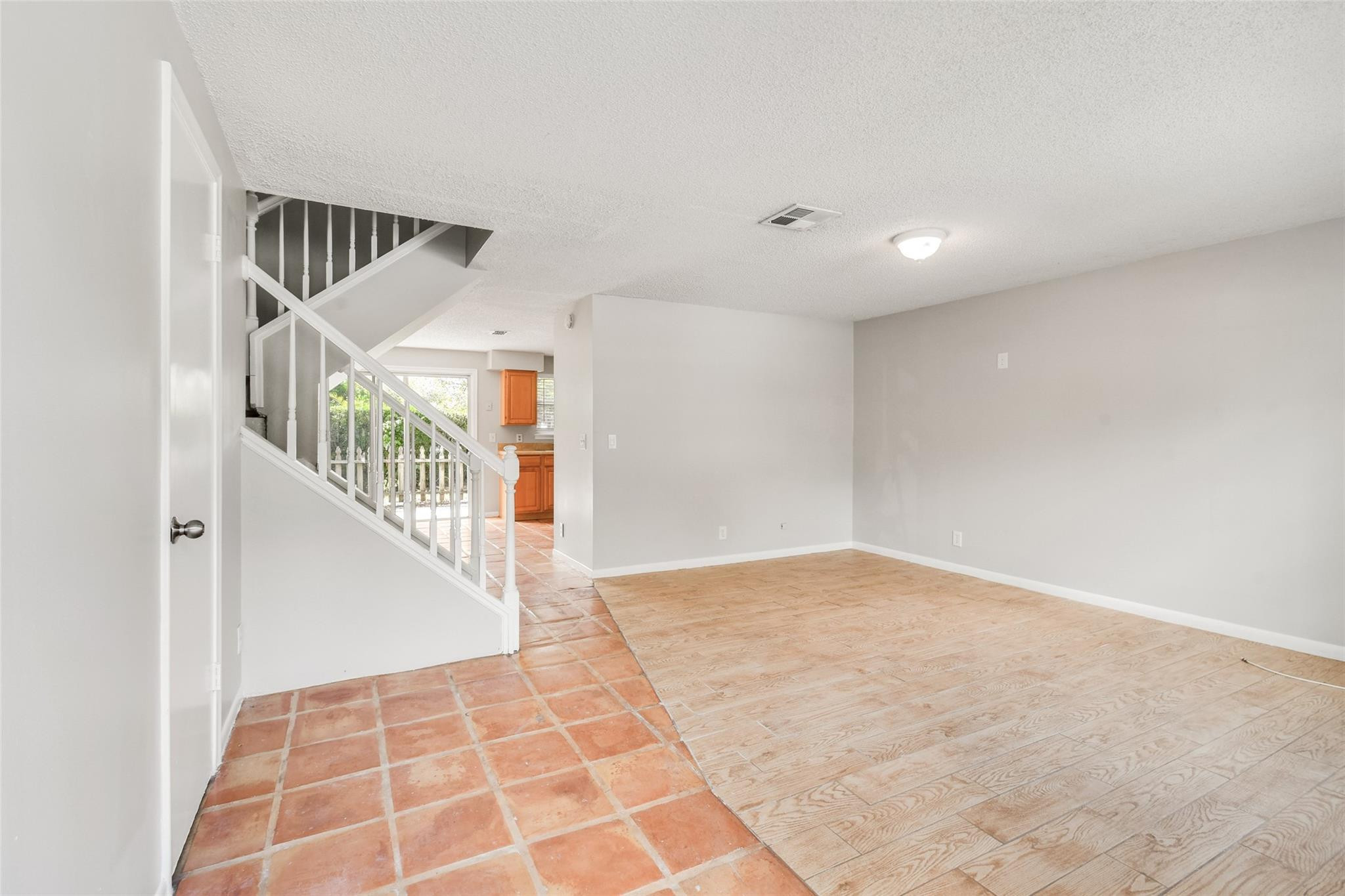 110 Old English Jupiter, FL 33477