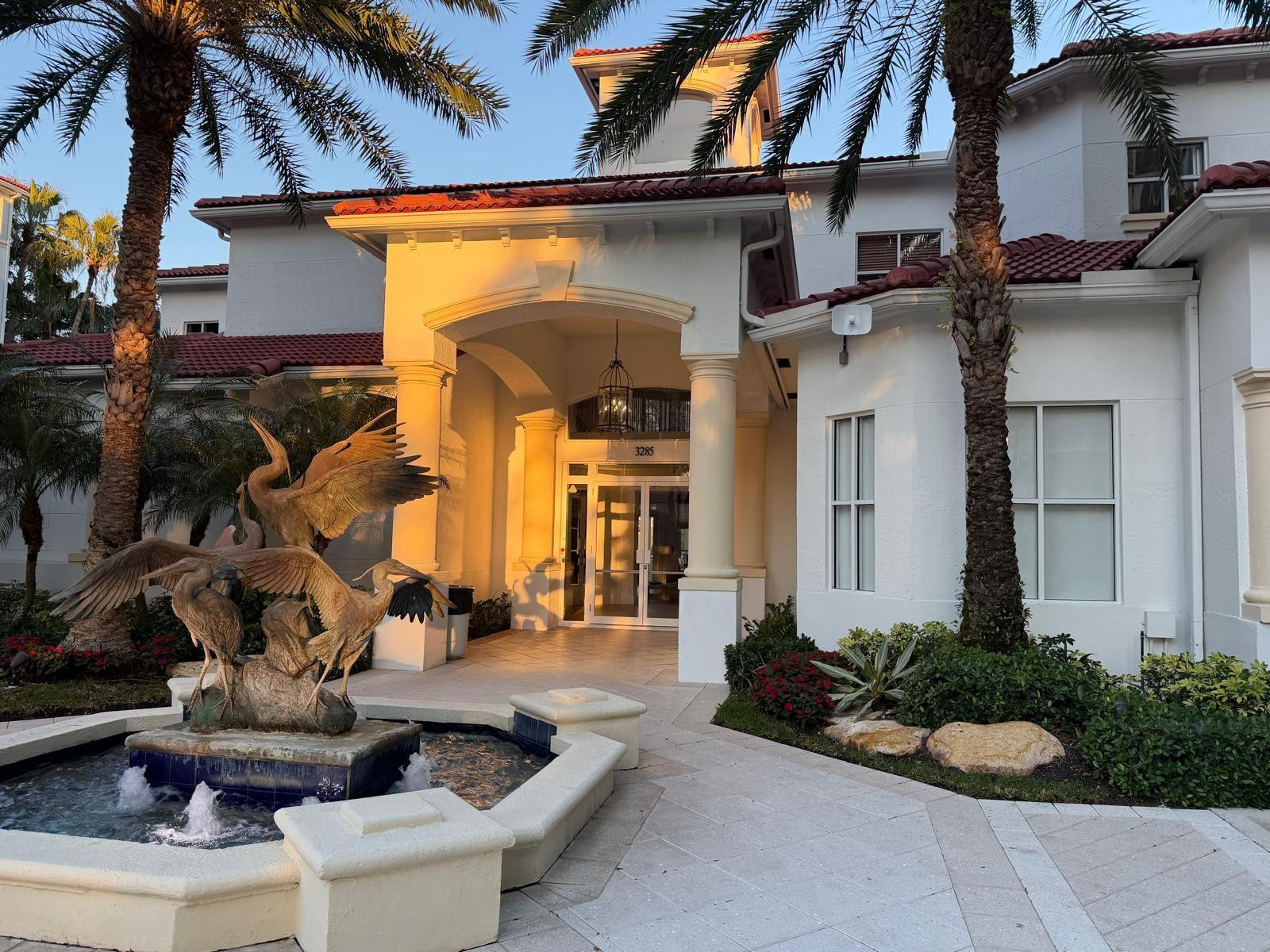 3225 NE 184th #10303