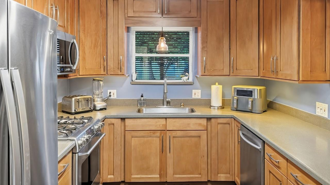 1516 NE 12th Fort Lauderdale, FL 33304