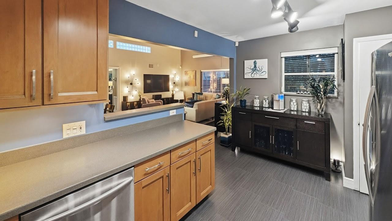 1516 NE 12th Fort Lauderdale, FL 33304