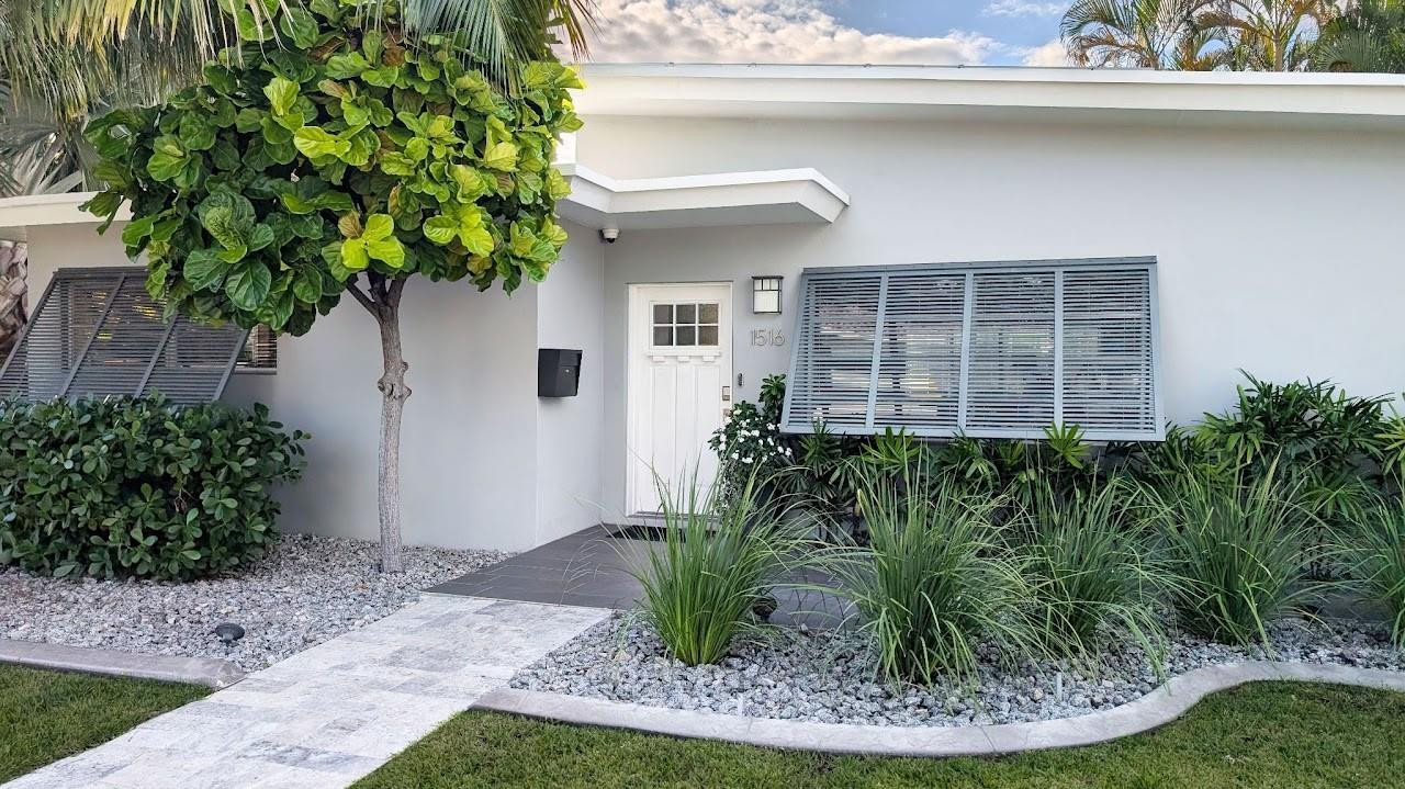 1516 NE 12th Fort Lauderdale, FL 33304