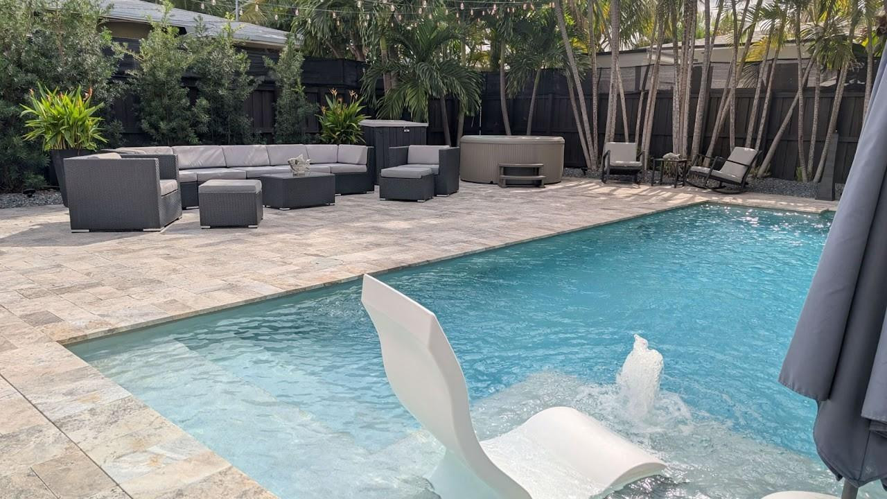 1516 NE 12th Fort Lauderdale, FL 33304