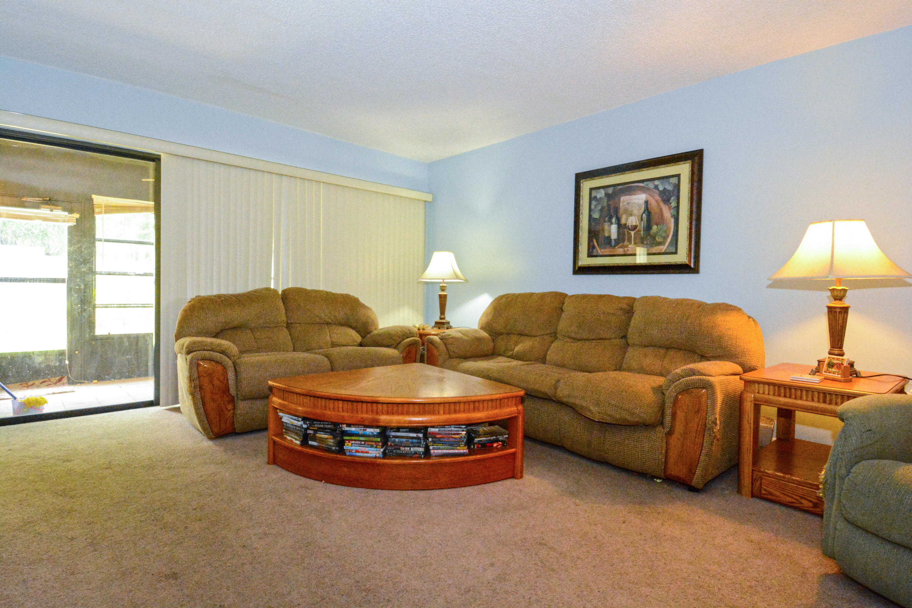 1600 NE Dixie Highway #9-104