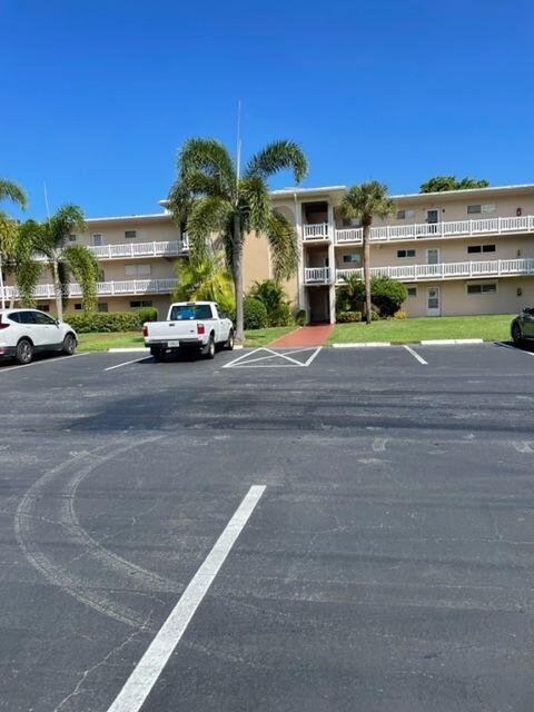 2812 S Garden Dr #301