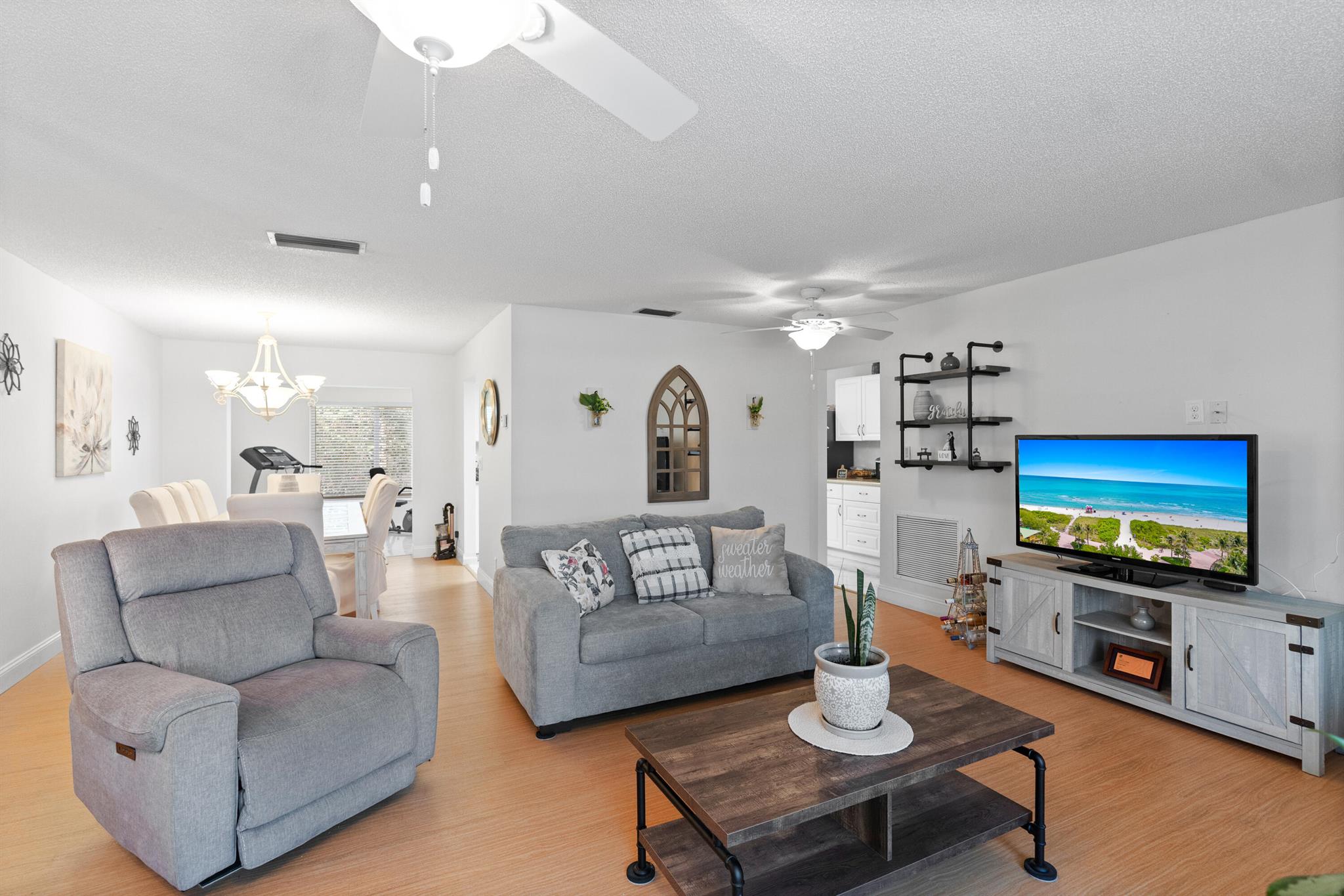 1120 NW 49th Ct