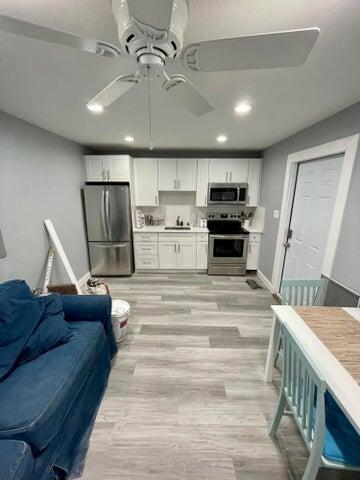 1415 Crest Dr #2