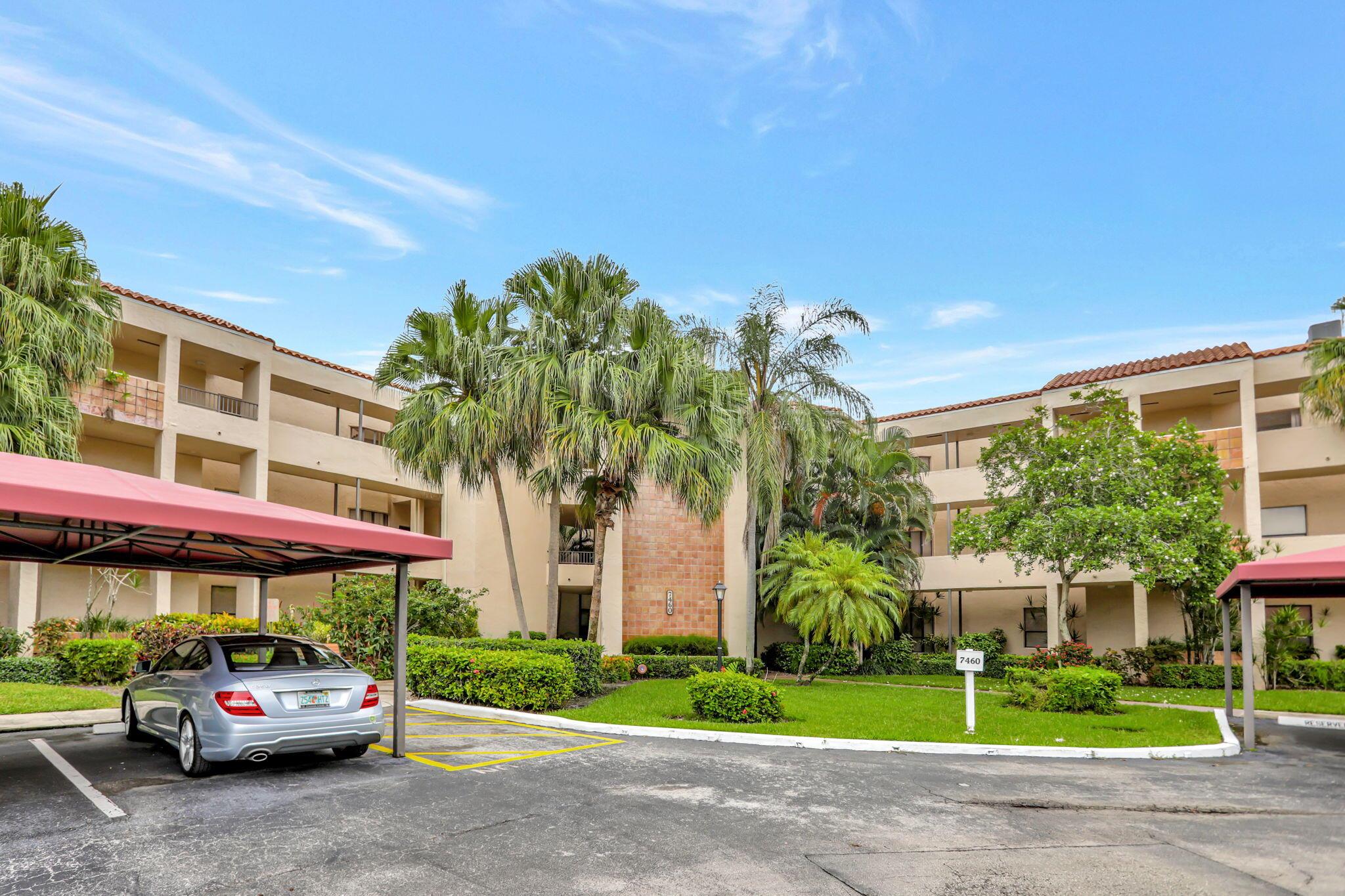 7460 La Paz Blvd #202