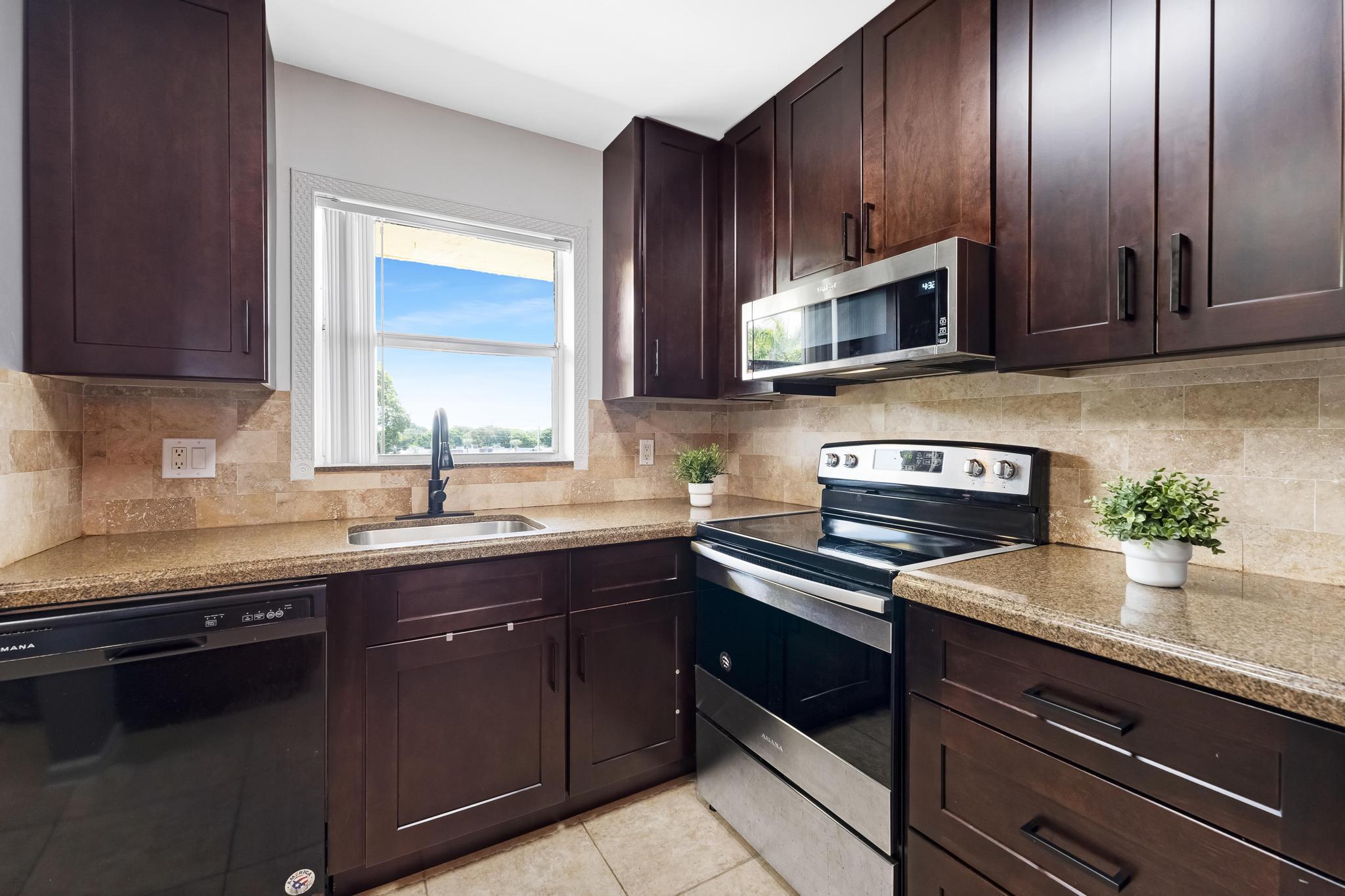 9949 Sandalfoot Blvd #546