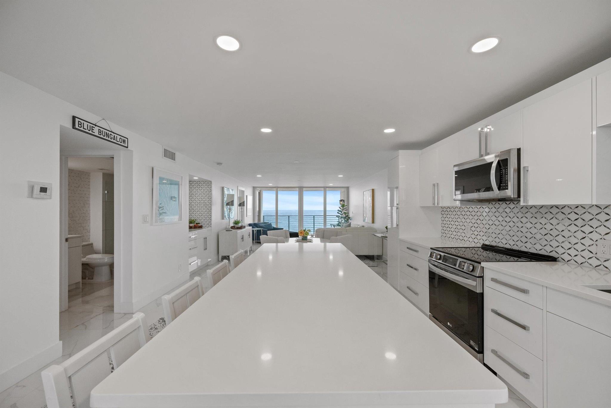 900 Ocean Dr #504