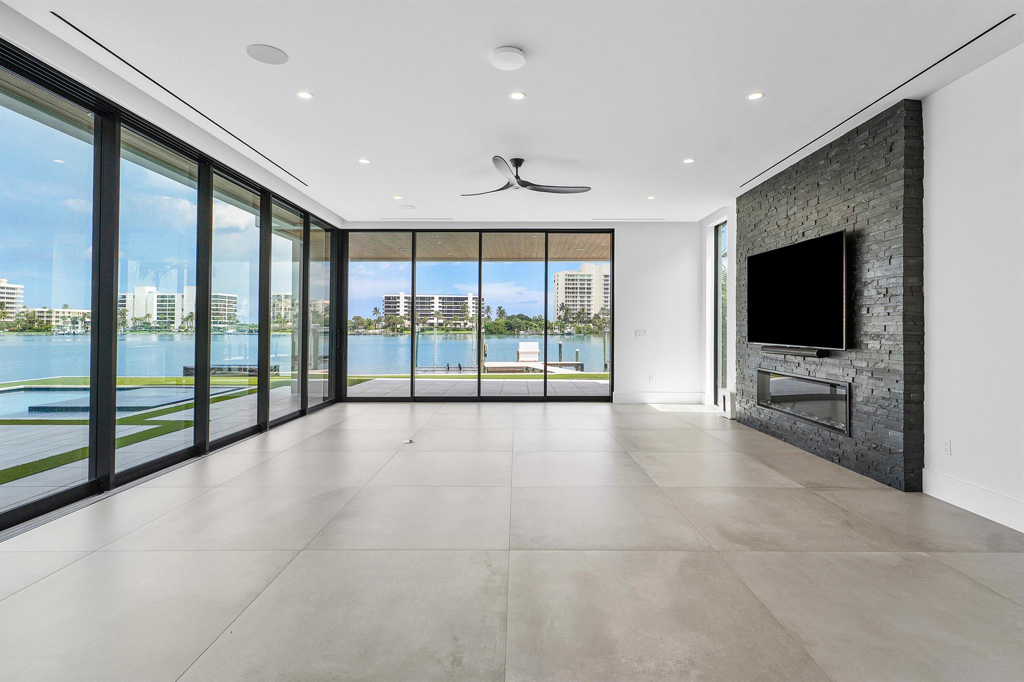 3445 Harbor Rd Jupiter, FL 33469