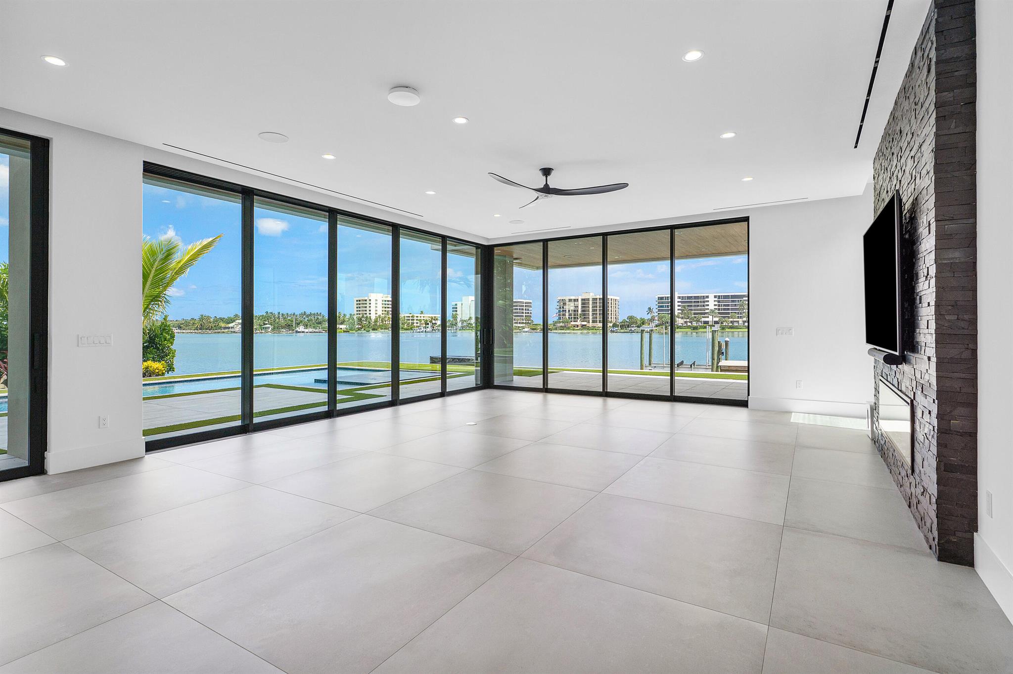 3445 Harbor Rd Jupiter, FL 33469