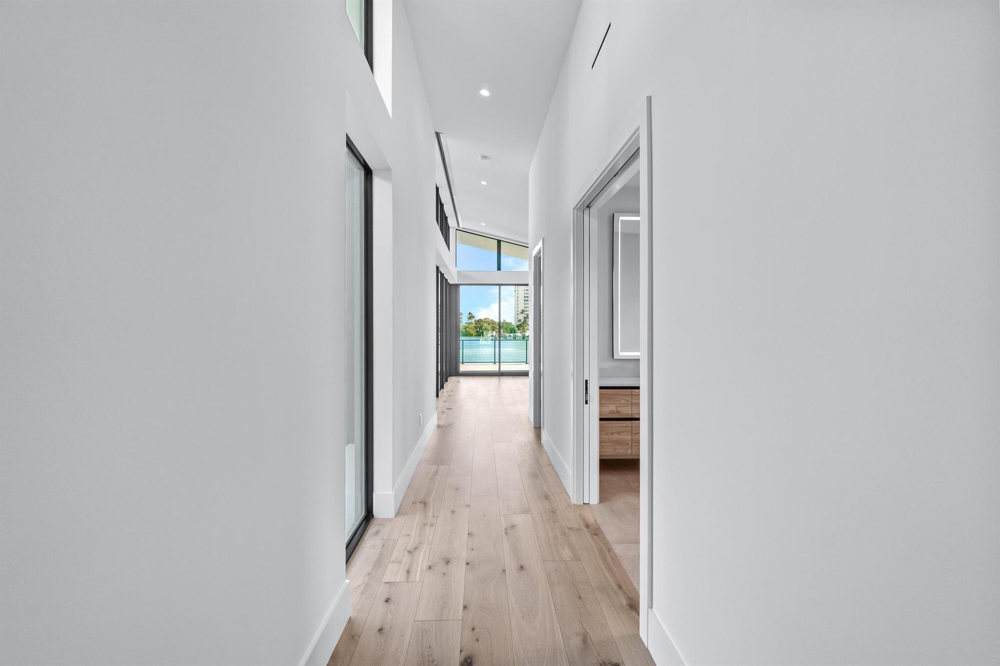 3445 Harbor Rd Jupiter, FL 33469