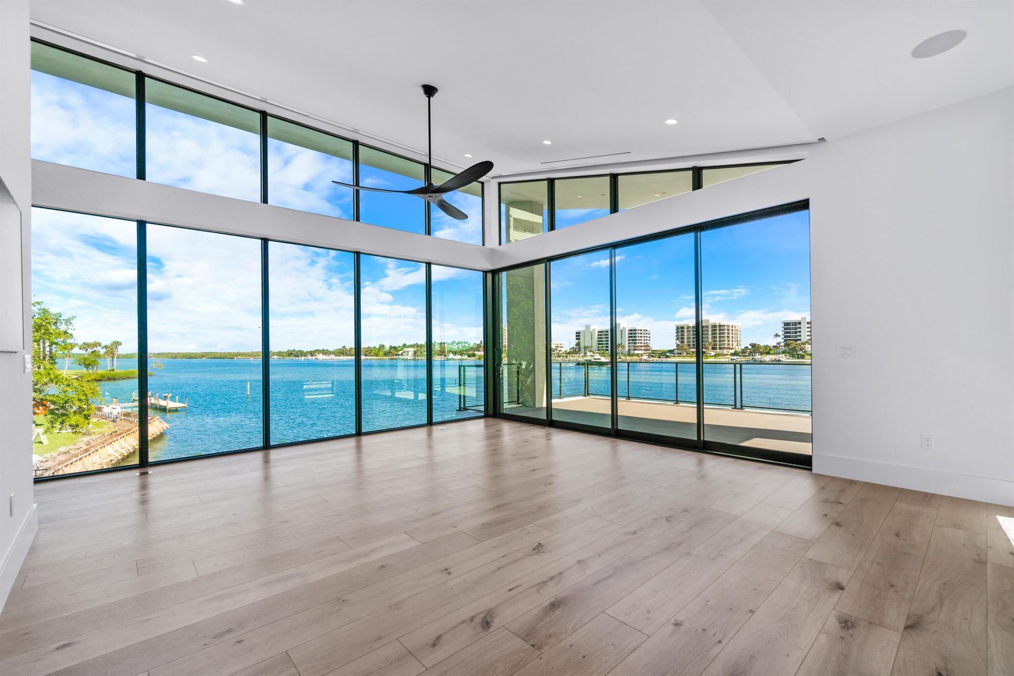 3445 Harbor Rd Jupiter, FL 33469