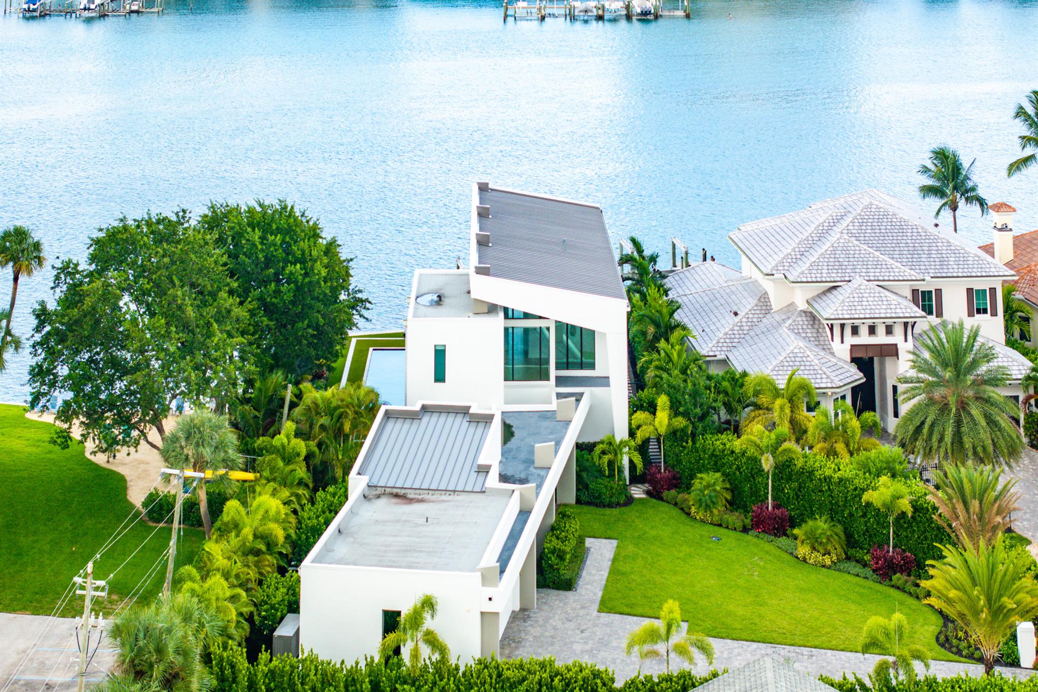 3445 Harbor Rd Jupiter, FL 33469