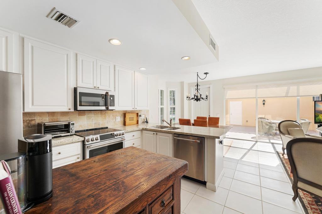 4103 Community Dr Jupiter, FL 33458